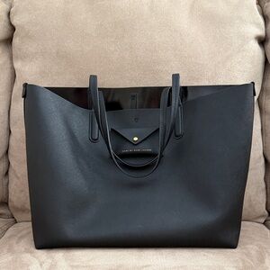 Black Women's Tote Bag